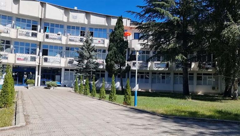Ќе се реконструира Специјалната болница за нефрологија во Струга